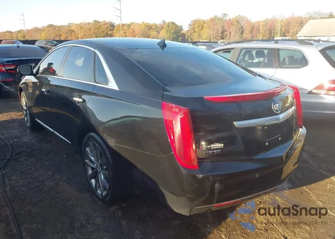 2014 Cadillac Xts W20 Livery Package z USA, uszkodzony, nr VIN 2G61U5S35E9181996